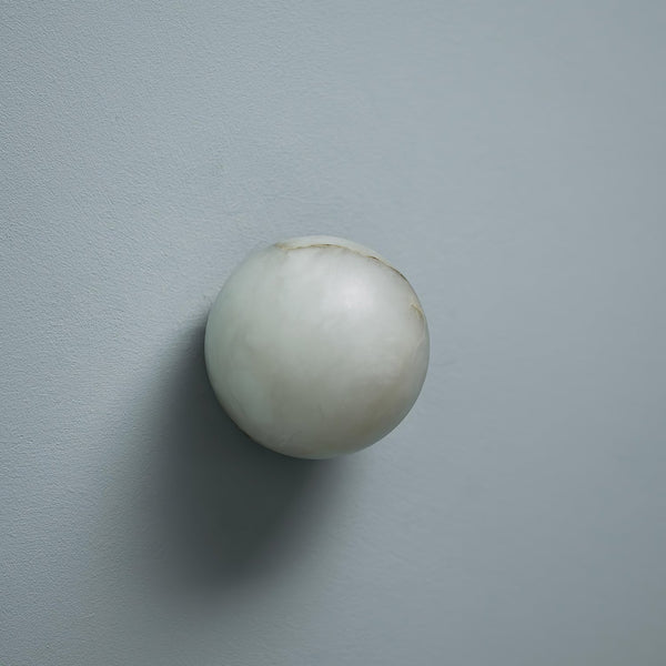 Elegant Alabaster Mini Orb Wall Lamp with Gold Finish