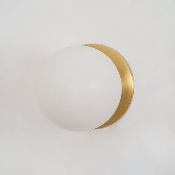 Elegant Alabaster Mini Orb Wall Lamp with Gold Finish