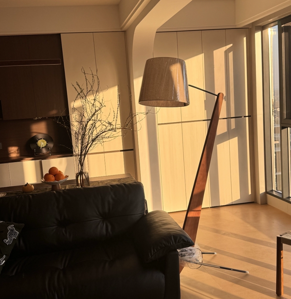 Leaning Wood Floor Lamp with Fabric Shade — product view 1