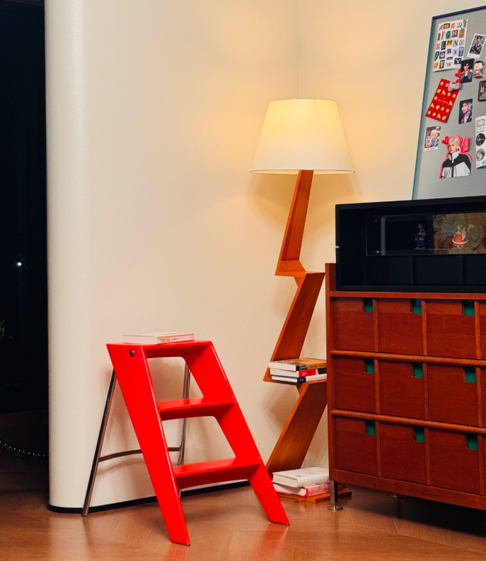 Zigzag Wood Floor Lamp with Fabric Shade — product view 2