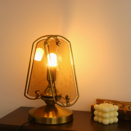 Glass and Metal Table Lamp with Double-Bulb Design — product view 1