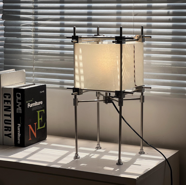 Open Metal Frame Table Lamp — product view 2