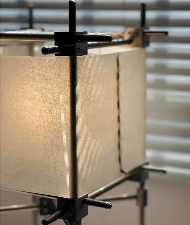 Open Metal Frame Table Lamp — product view 3